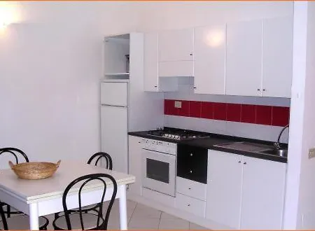 アパートホテル Capo Ceraso Family 4*