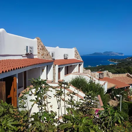 Apartmanhotel Capo Ceraso Family 3*