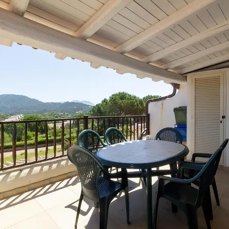 Apartmanhotel Capo Ceraso Family 3*
