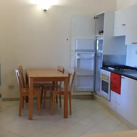 Capo Ceraso Family Apartmanhotel 3*