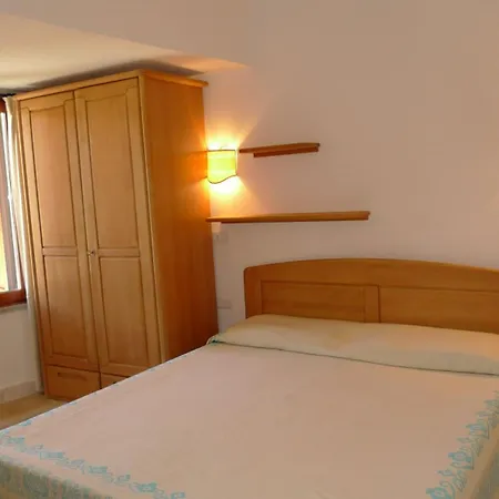 Capo Ceraso Family アパートホテル 4*