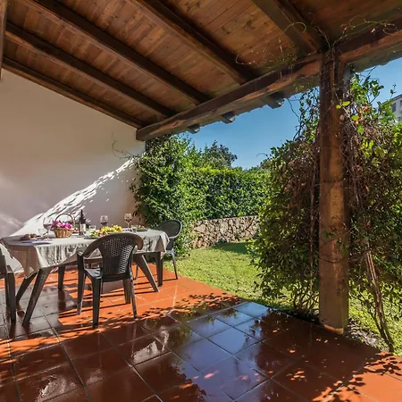 アパートホテル Capo Ceraso Family 4*