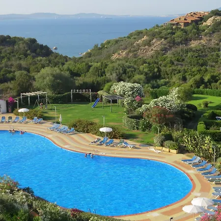 Capo Ceraso Family アパートホテル