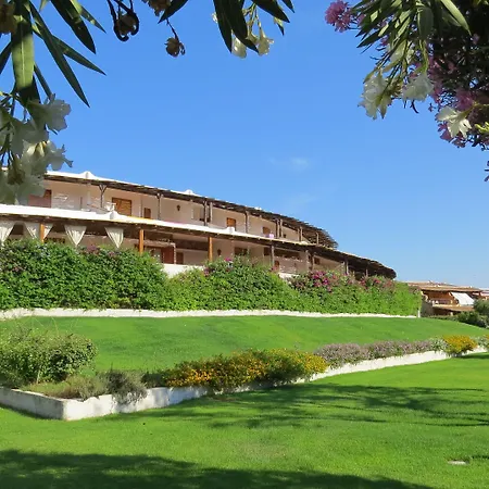 Aparthotel Capo Ceraso Family Costa Corallina