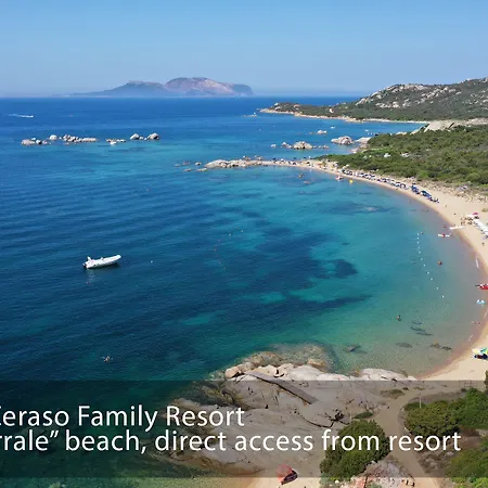 アパートホテル Capo Ceraso Family 4*