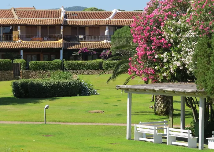 Capo Ceraso Family Aparthotel 4*